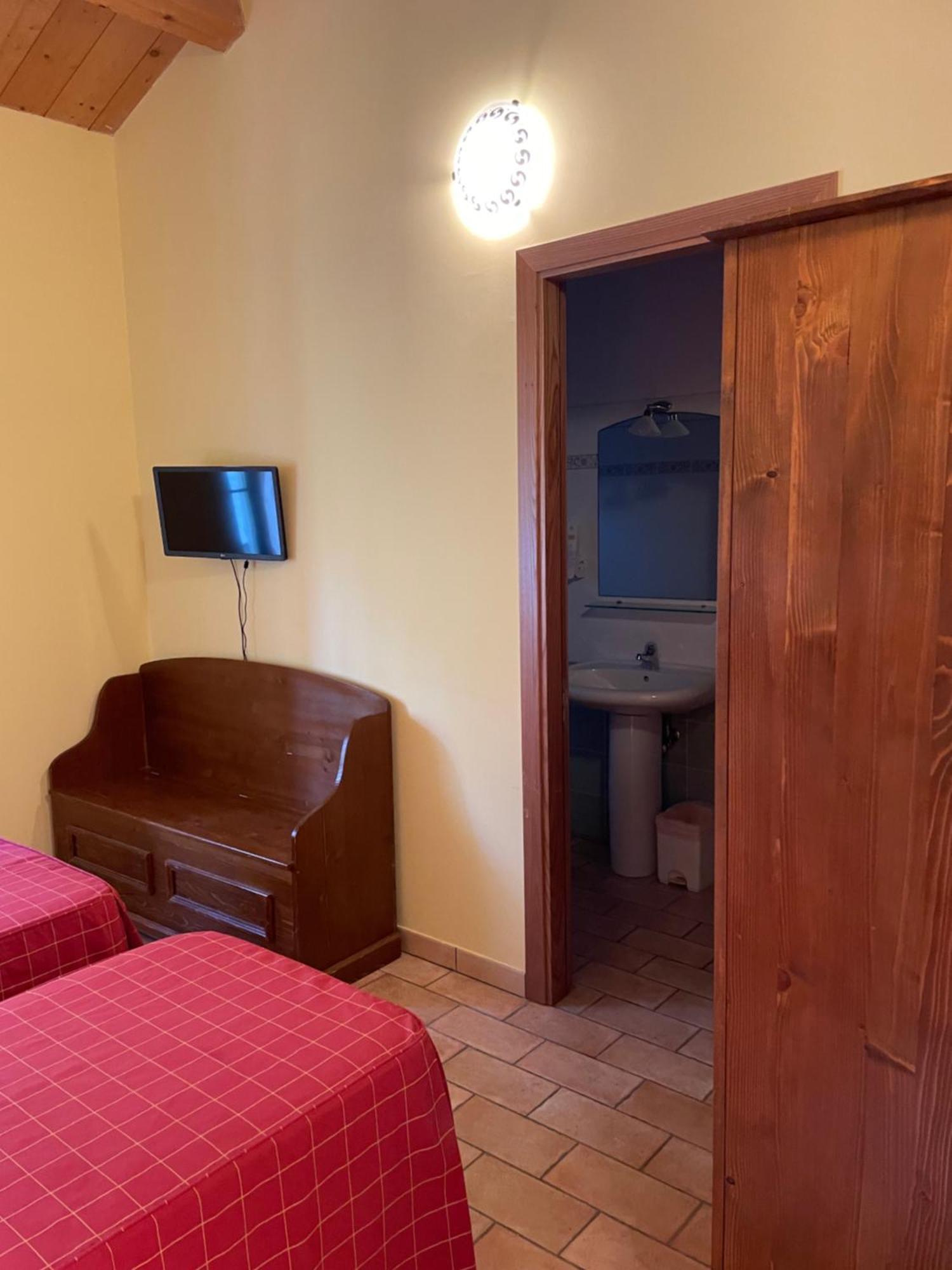 Taverna Dei Guelfi Alloggio per agriturismo Senigallia